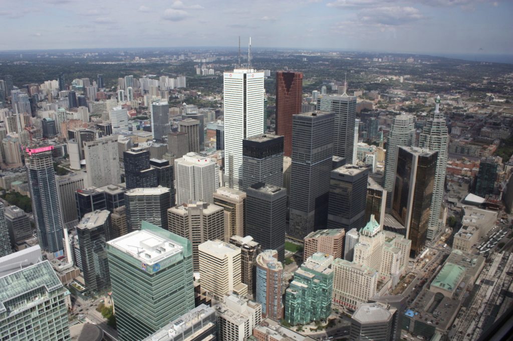 Vue depuis la tour CN de Toronto au Canada