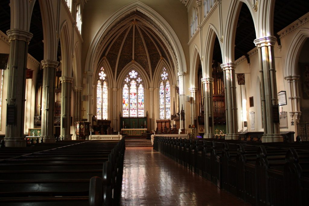 Intérieur de la Cathédrale Saint-Jacques de Toronto au Canada