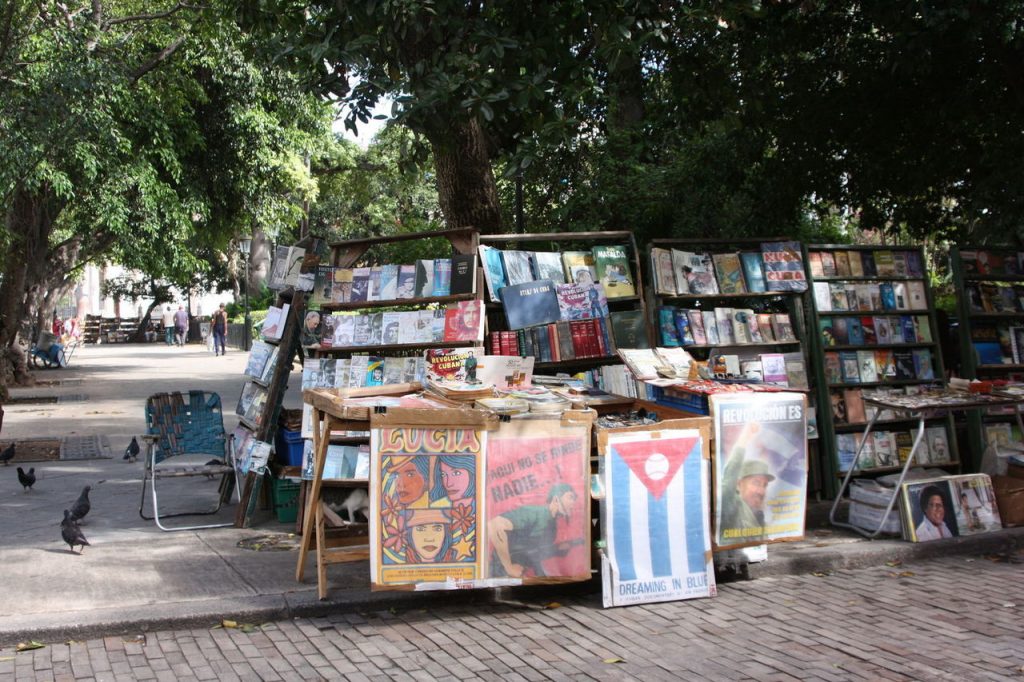 La Plaza de Armas à Cuba