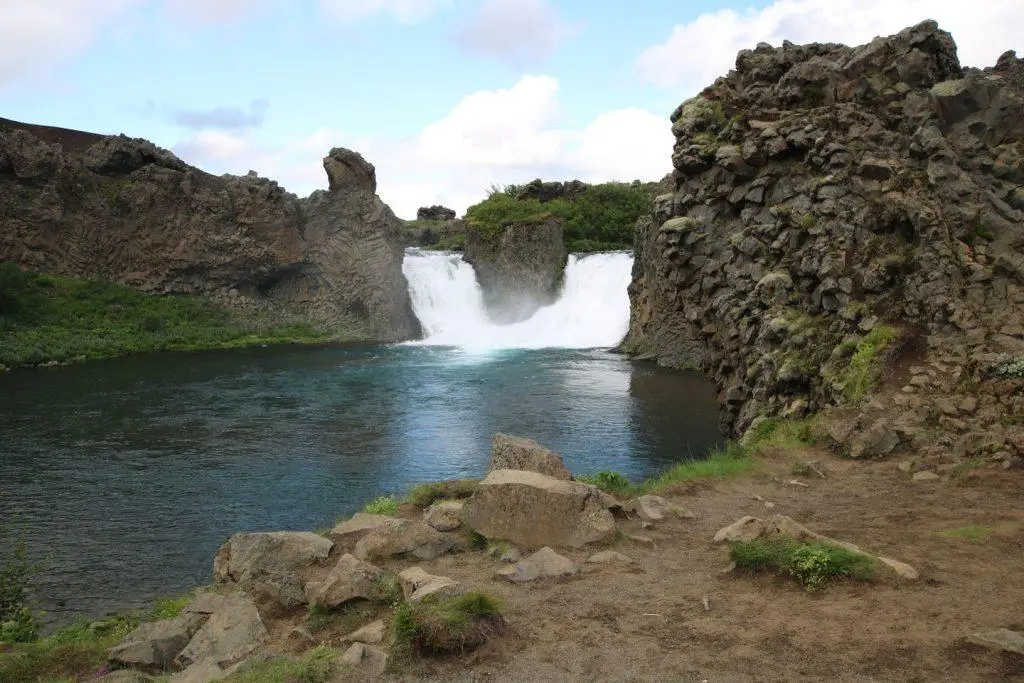 Hjálparfoss