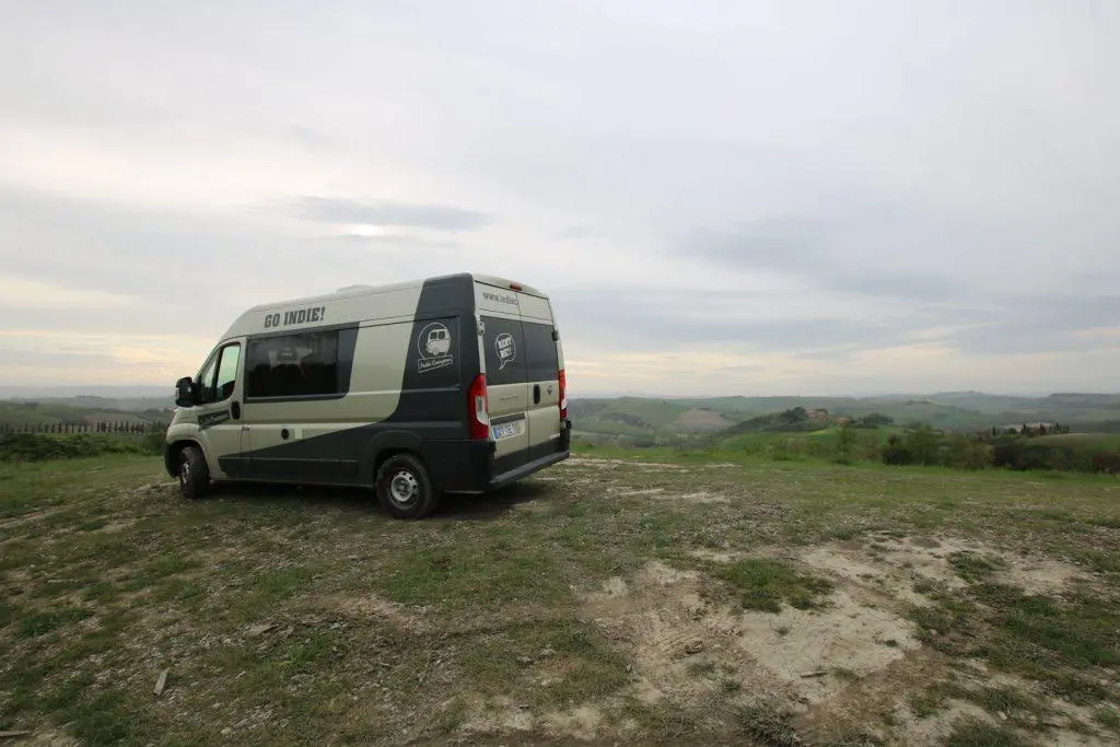 Notre van pendant le road trip en Italie