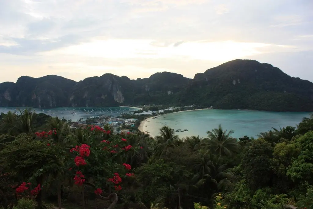 Koh Phi Phi : Snorkeling, plongée, Maya Bay et point de vue