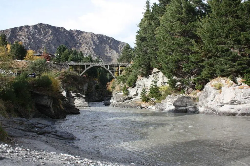 Queenstown : télécabine, Shotover Jet et vues sur le lac