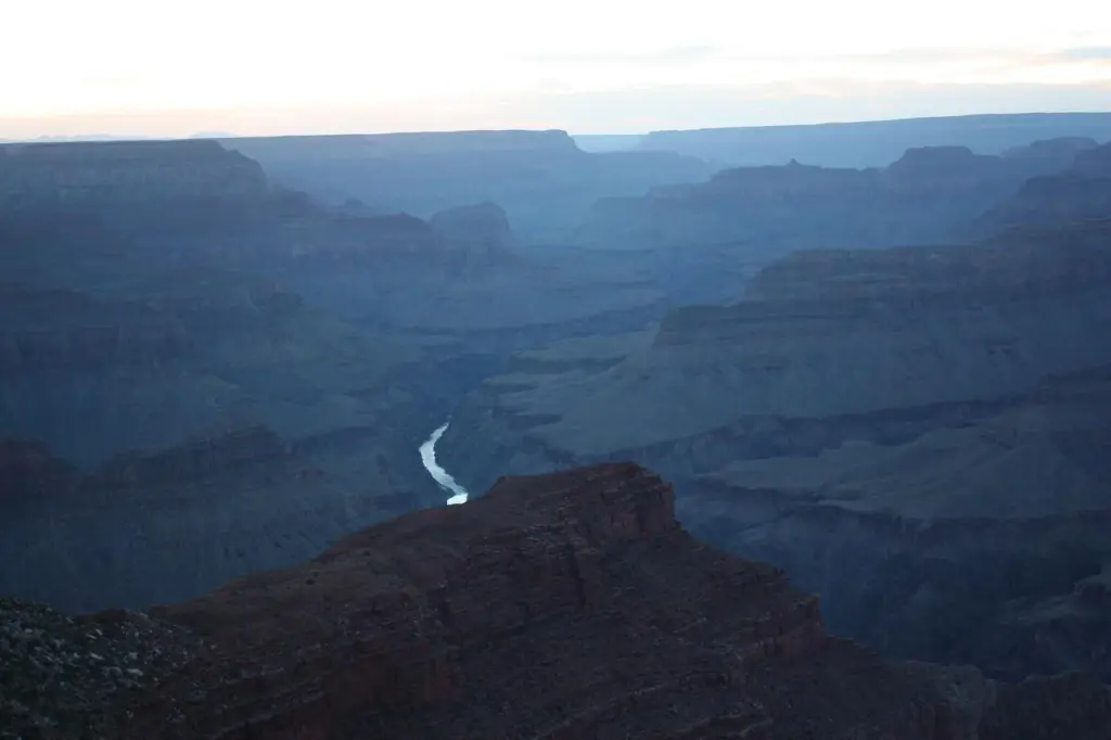 Vue panoramique sur le Grand Canyon