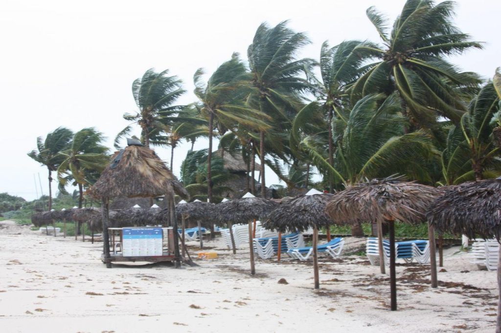 Tempête tropicale à Cayo Coco