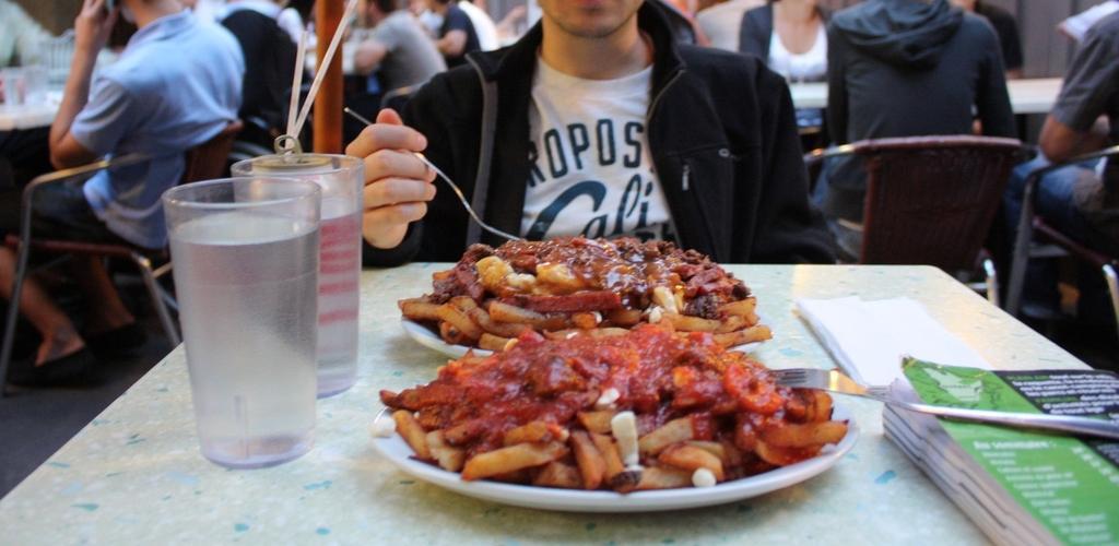 Poutine dégustée à La Banquise à Montréal