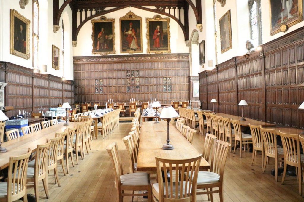 Salle à manger du Magdalen College à Oxford