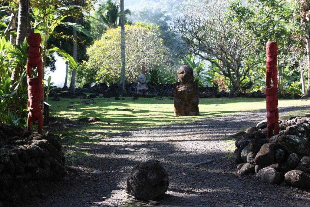 Marae Arahurahu à Paea sur l'île de Tahiti