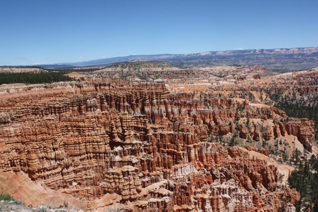 Premier panorama sur Bryce Canyon