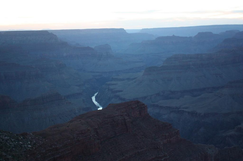 Vue panoramique sur le Grand Canyon