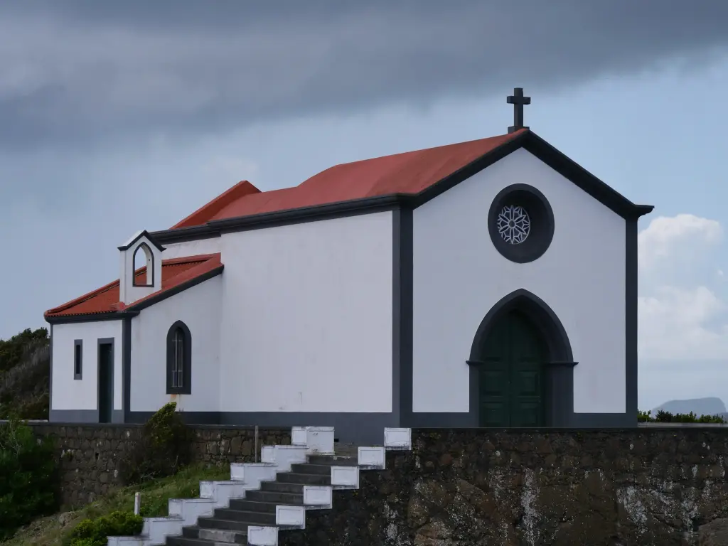 Ermida de Nossa Senhora da Guia sur les hauteurs de Horta