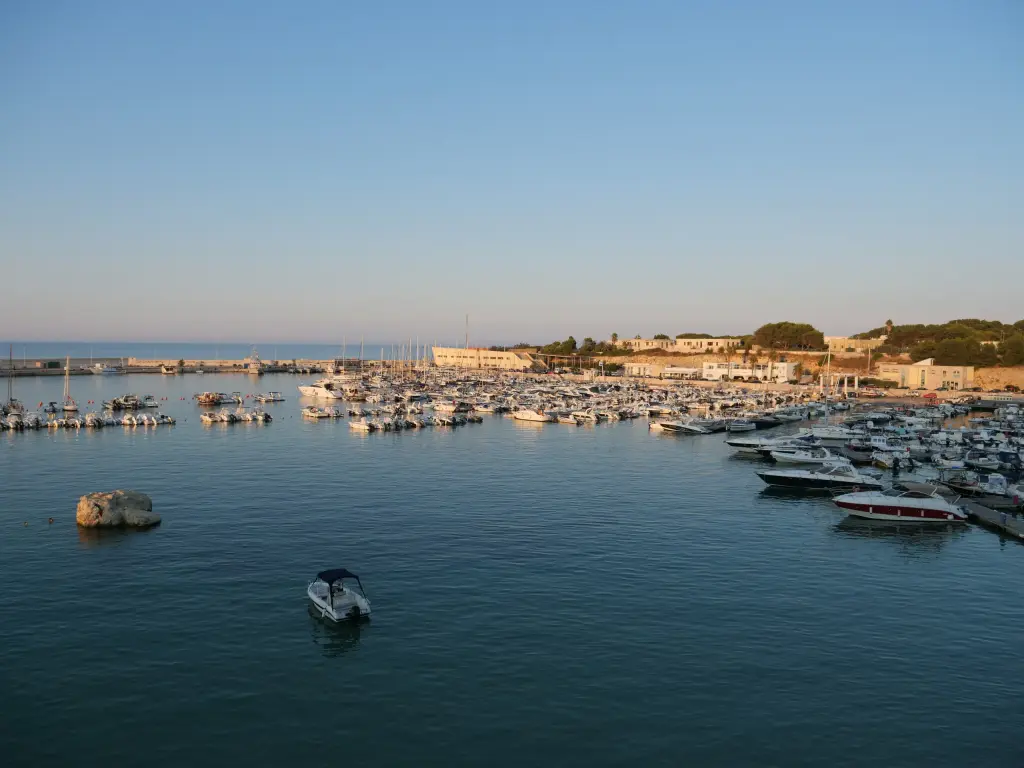 Port d'Otranto au coucher du soleil