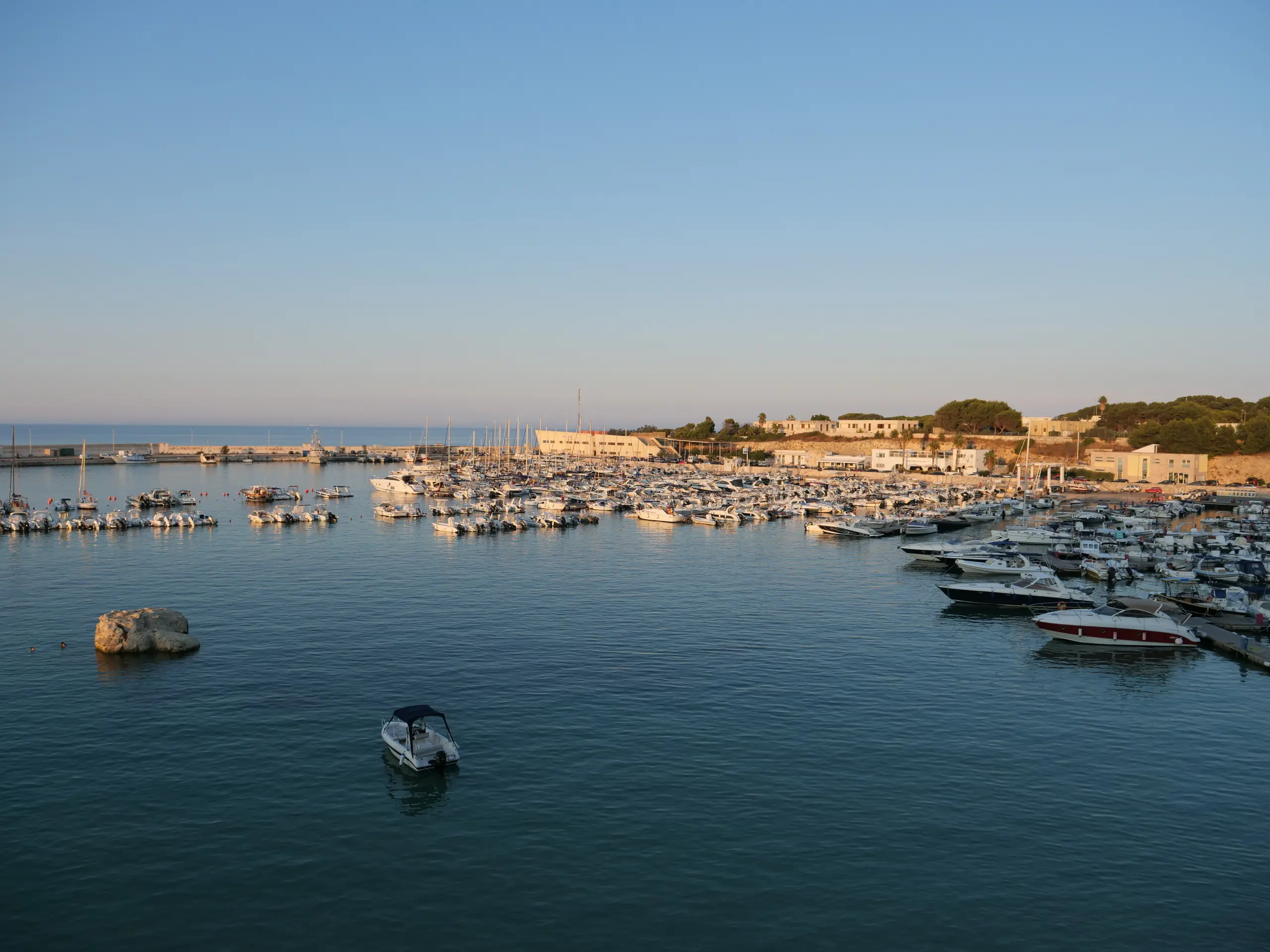 Port d'Otranto au coucher du soleil