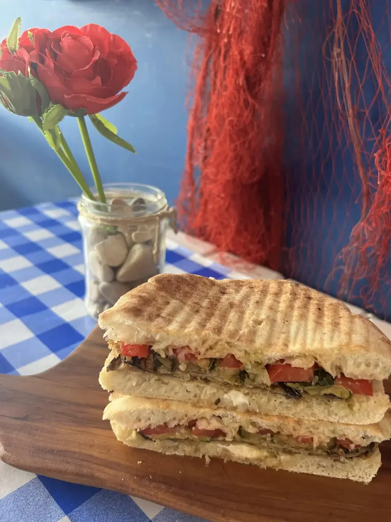 Puccia garnie chez Molo 29 à Santa Maria di Leuca