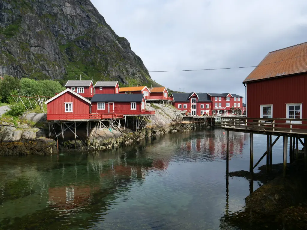 Port et maisons de pêcheurs du village de Å aux Lofoten