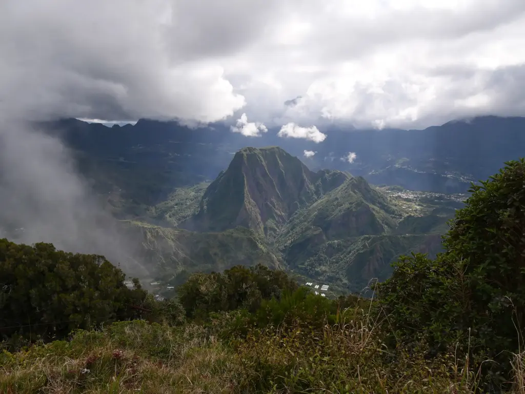 Panorama sur le cirque de Salazie depuis le secteur du gîte de Bélouve