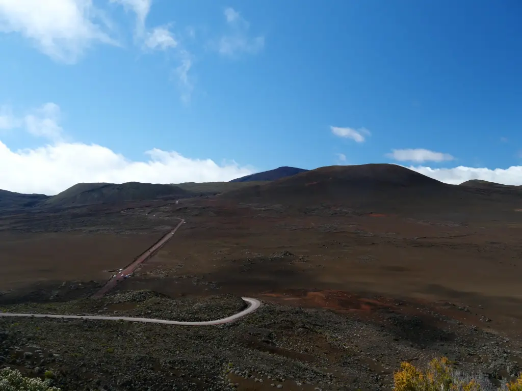 Route traversant la Plaine des Sables à La Réunion