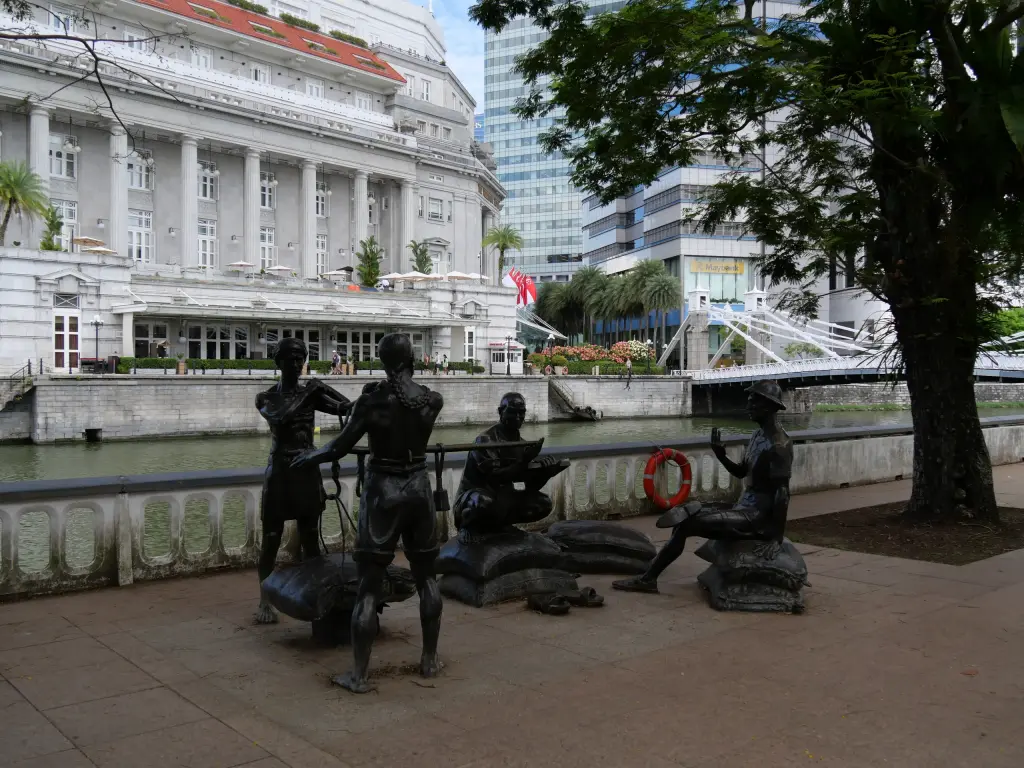 Sculptures au bord de Singapore River