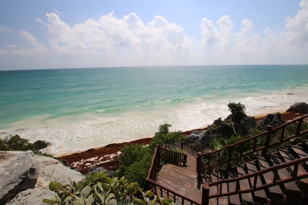 Mer des Caraïbes vue depuis les ruines de Tulum